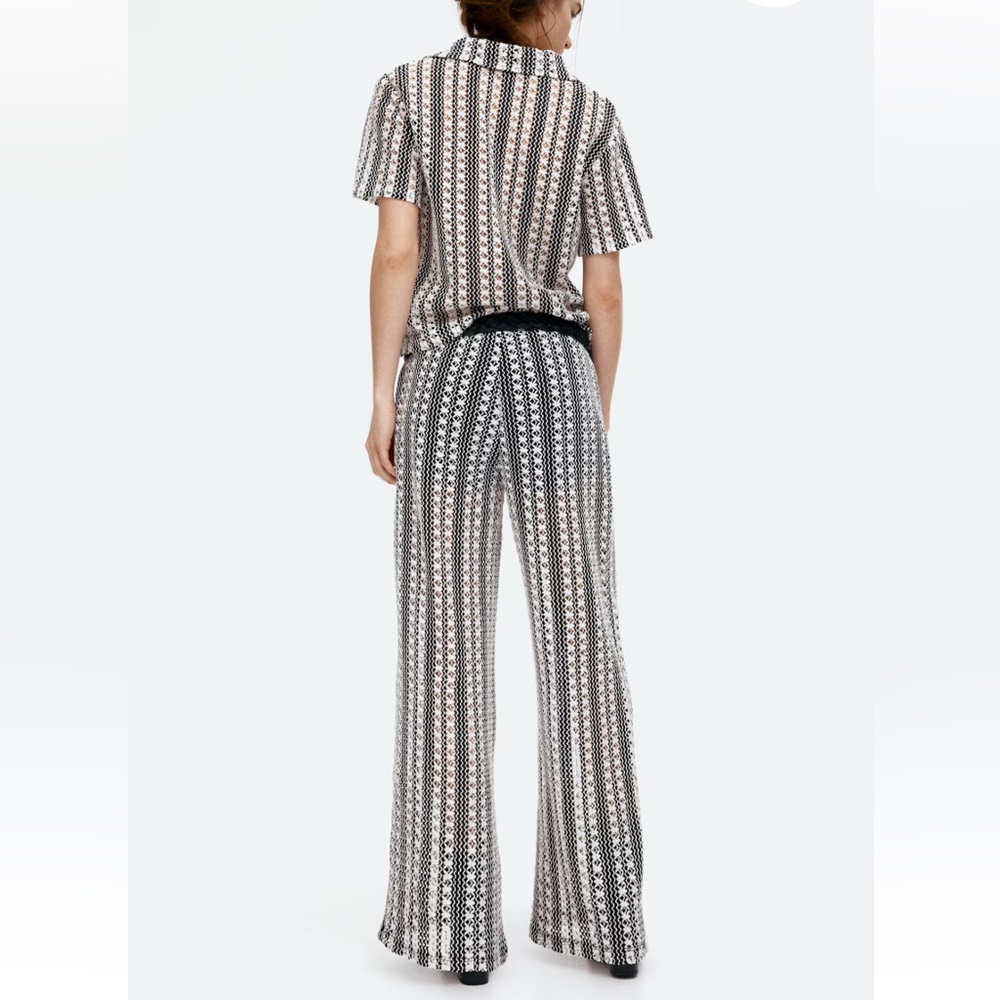 H&M Women’s Size L Black & White Patterned / Crotchet-Like Shirt & Pants Set